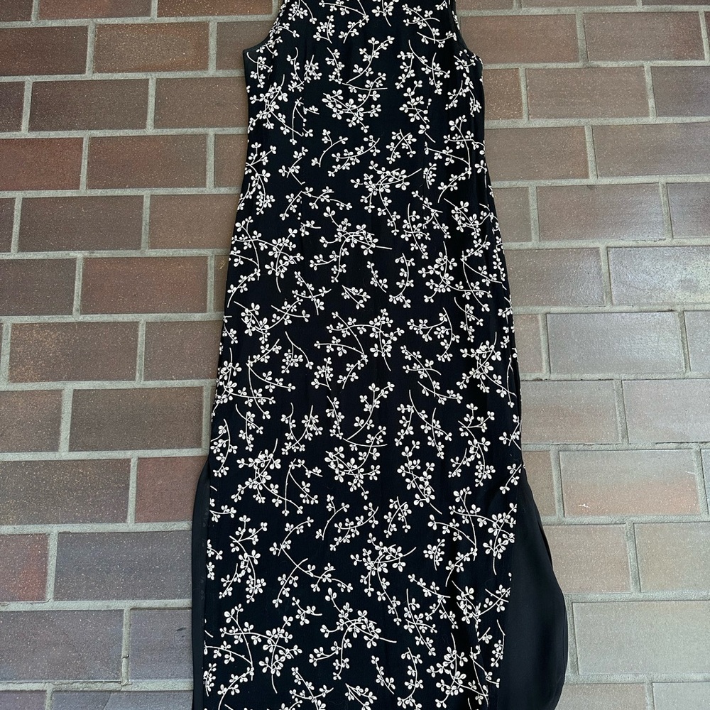 Karen Kane Black and Cream Floral Dress